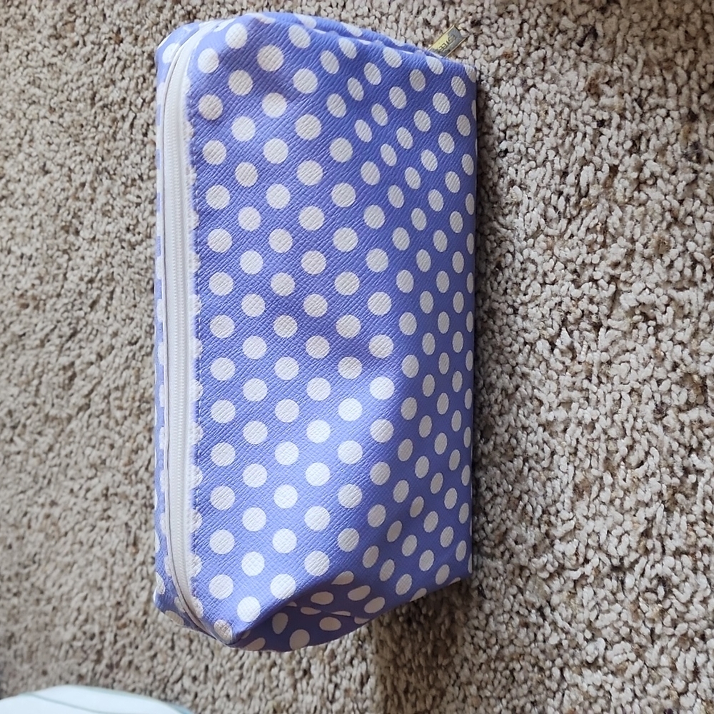 NWT Estee Lauder Makeup Bag